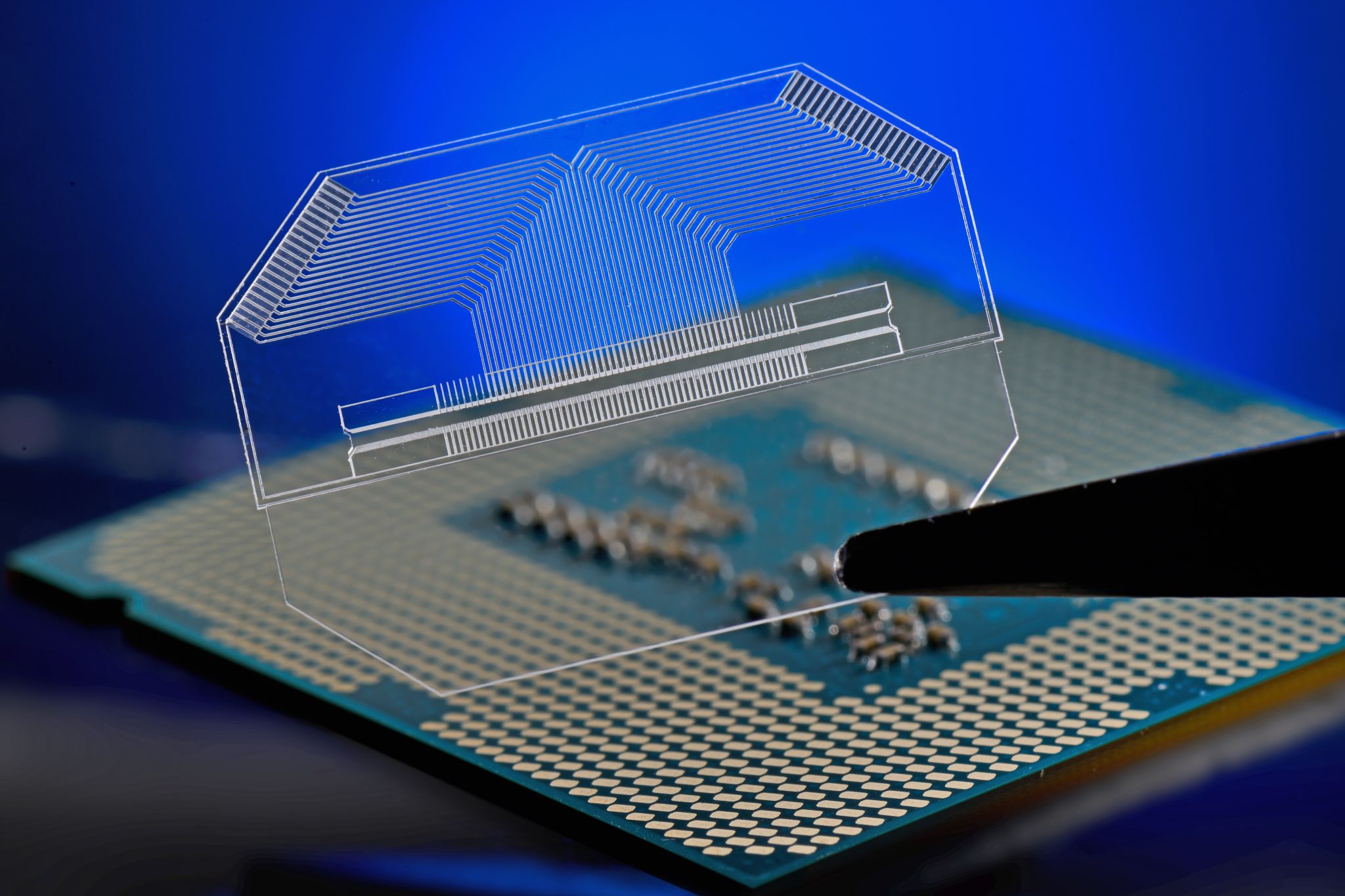 Laser manufactured micro structures in glass for an ion trap.